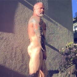 lamsclbear:  A few shots from the backyard shower for Wet Wednesday.