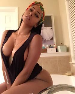 max-thicke6969:  banginazzbeauties:  I’m not even sure exactly what it is about her but she is perfect side chick material. I need Chanell Angeli in my life    MaxXxwell Thicke’s Playhouse!   