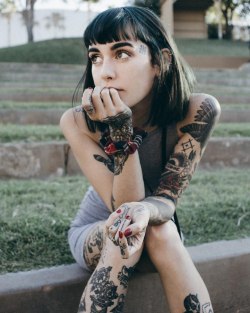 thatattoozone:  hannah sykes 