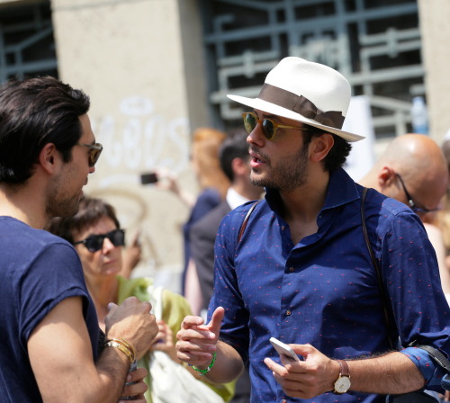 yourstyle-men:  beyondfabric:  Fabio killing it during MFW Ph: Beyond Fabric  Style For Men on Tumblr 👔www.yourstyle-men.tumblr.com VKONTAKTE -//- FACEBOOK -//- INSTAGRAM