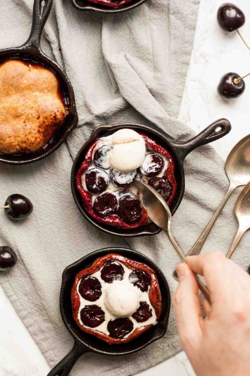 fullcravings:  Mini Cherry Tarte Tatin   adult photos