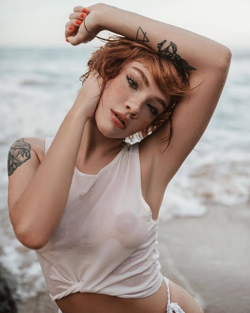 redheadandtattoos:  yesgingerfriend:  😏 Feine Sommersprossen 😜   ☘️