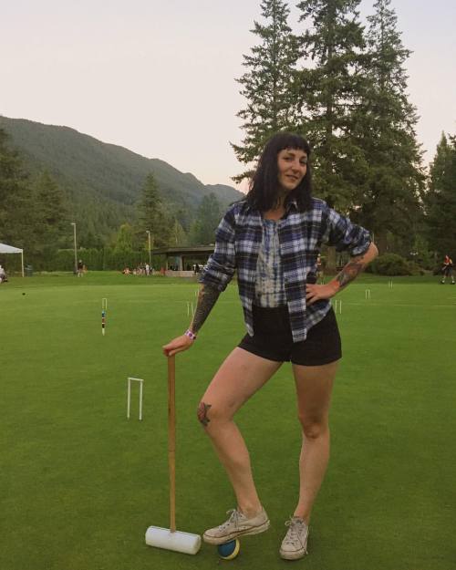 Rock and roll croquet at the mountain #me #croquet #ladyoflesuire #imsogoodatthis #jk #theviewhelps 