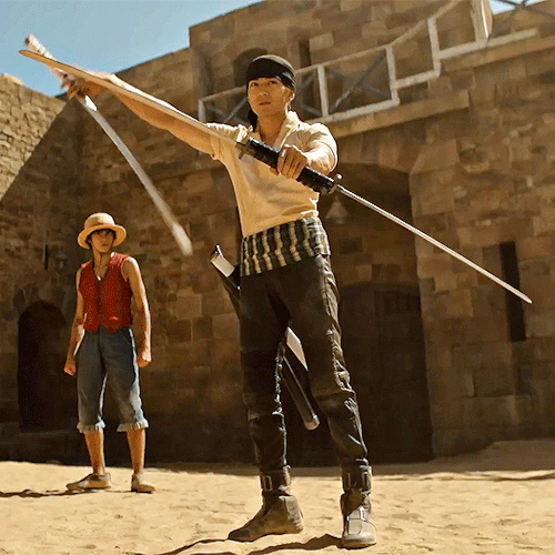 ONE PIECE: INSIDE THE STORY | MACKENYU As RORONOA ZORO 