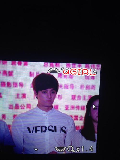 [150618] Eli en la ceremonia de clausura de Full House.cr: @Vin8807 / @Ugirl92 / @eastdaynews (weibo