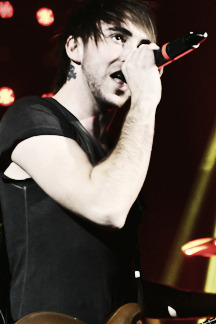 holidayinterlude:  make me choose: All Time Low or My Chemical Romance?? (anonymous)