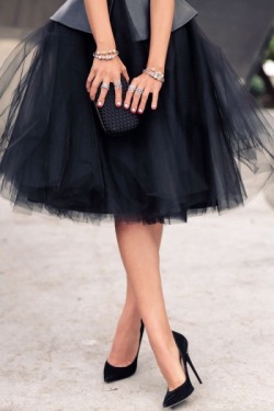 soyouthinkyoucansee:  tulle skirt | viva