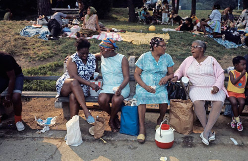 thedaymarecollection:Life in 1970s Harlem - Photographs by Jack Garofalo