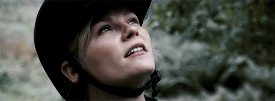 oscar-isac: Kirsten Dunst in Melancholia (2011) dir. Lars von Trier  