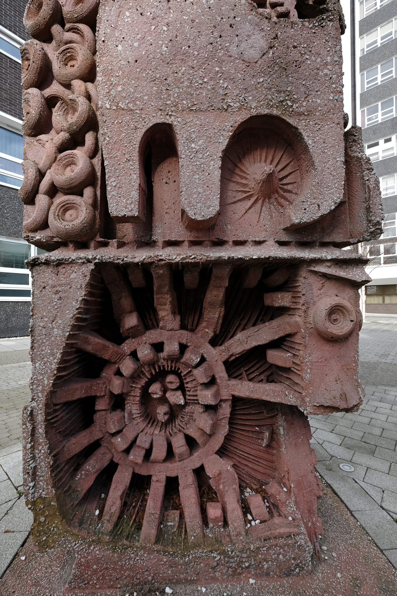 scavengedluxury:William Mitchell’s Minutemen sculptures. Salford, March 2015. 