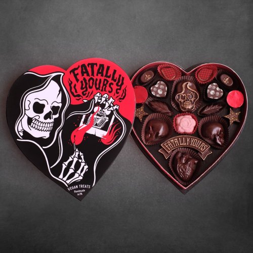 snootyfoxfashion: Fatally Yours Chocolate Box from Vegan Treats