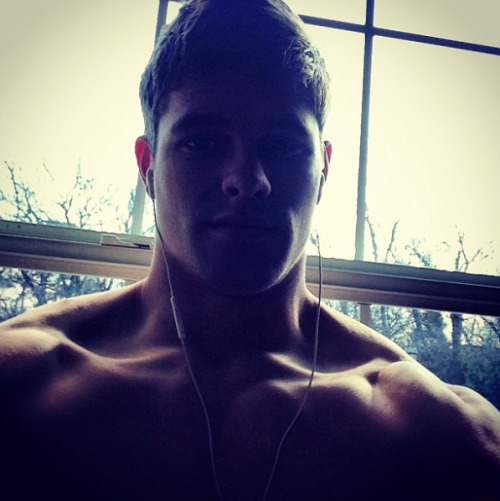 marapiscf:  Austin Miller23 yo, 6′4, 200 lbs
