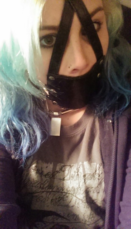 cassiecorpse:More panel gag selfies thattroikidd equipment