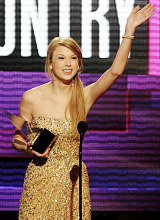 indiesrecord-deactivated2014100:  Taylor Swift: American Music Awards 2011-2013 