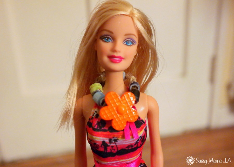 DIY Magazine Beads For Kids And Barbie! | #BarbieProject
Arts and crafts bring Yolanda and her daughter closer together. They dress up Sofia’s Barbie doll with these fun DIY accessories: http://bit.ly/1FidNcr