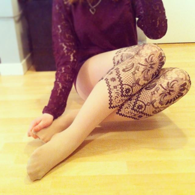 Nylon & Feet