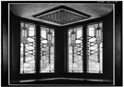 prairieschoolarchitecture:  Frank Lloyd Wright,