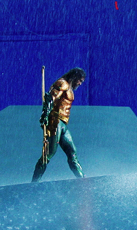 justiceleague:Jason Momoa behind the scenes of “Aquaman”