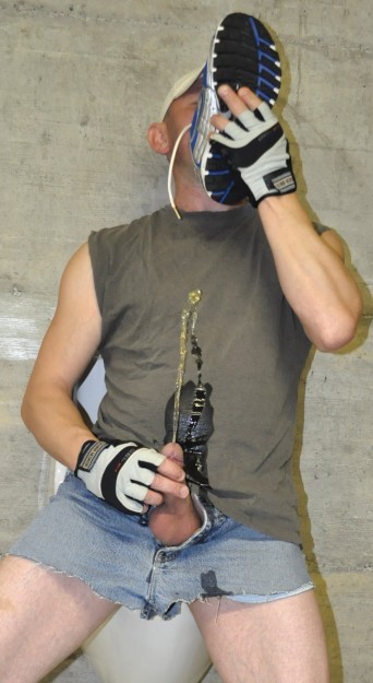 wetbuck:  This made me shoot a load…