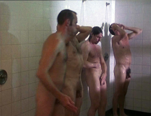 nudialcinema:  Mark Caven, Richard Cherry, Kevin Howarth e Anthony Edridge nudi in “The Big Swap” (1998) 
