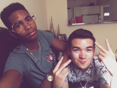 sadhunty:he’s my best friend, but he’s a fuckin nerd