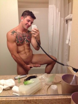 letmetakeadicpic:  Nothing better than a guy showing off what he’s got! If you’d like to add your own submit or send them to letmetakeadicpic@gmail.com