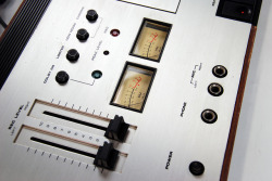 technblog:  Akai GXC-39D kassettspiller by