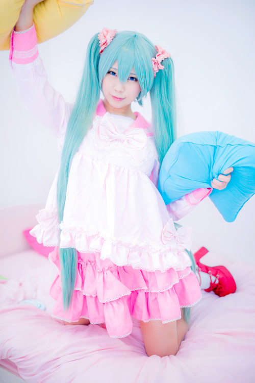 Vocaloid - Miku Hatsune [Sweet Magic] 7HELP US GROW Like,Comment & Share.CosplayJapaneseGirls1.5 - www.facebook.com/CosplayJapaneseGirls1.5CosplayJapaneseGirls2 - www.facebook.com/CosplayJapaneseGirl2tumblr - http://cosplayjapanesegirlsblog.tumblr.com