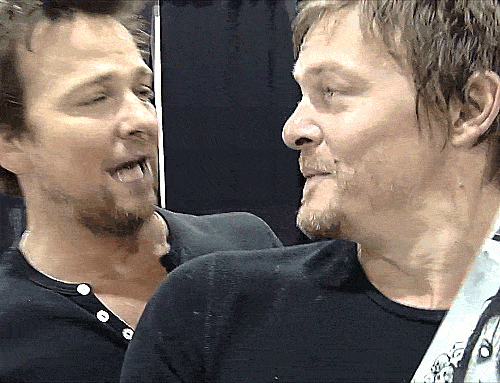 matthewmayhemmasquerade:  I can’t even… These two are way too fucking cute. ;-;