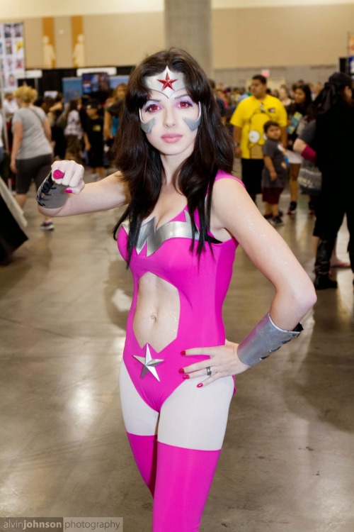 alvinjohnsonphotography:  Star Sapphire Wonder WomanCosplayer: IcyPhotography by: Alvin Johnson PhotographyTwitter: @alvinphotog Instagram: alvinphotog 