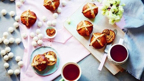 its easter, and just like mince pies during christmas you cant go past hot cross buns over easter. t