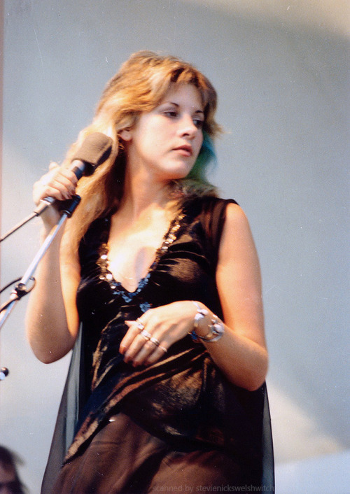 stevie-nicks-daily: Fleetwood Mac US Tour, Peoria, IL - June 25, 1976.  The first picture was origin