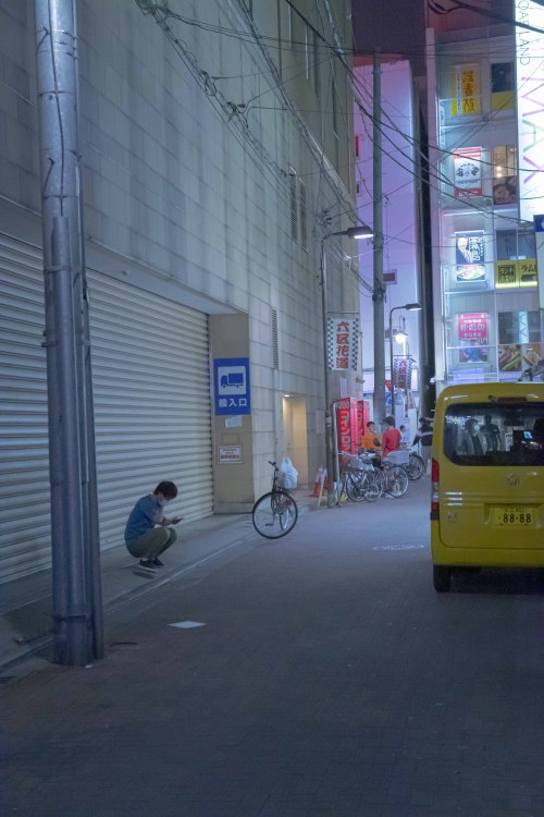 消えた夜のざわめき   The Night Buzz Disappeared：2020 Tokyo(at Asakusa )MASATOSHI SAKAMOTO : PHOTOGRAPHS