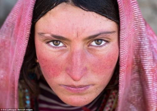 War? What war? #Afghan tribe so remote, they didn’t know about the war & US invasion | Cap