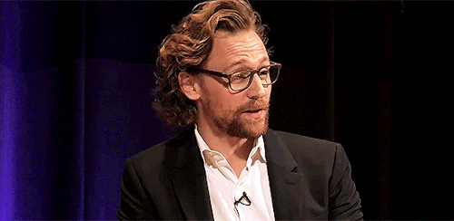 t-hiddles:The real reason why Hiddleston wears glasses.