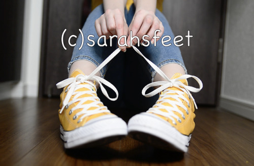 sarahsfeet:  Here’s the final screenshots that I’ll share from my recent converse sock and shoe strip video. I think converse are really sexy, how about you guys? ♡http://www.sarahsfeet.comClick here for my wishlist and to spoil me!