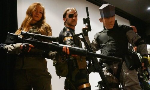 konami:Celebrating METAL GEAR RISING’S release with some amazing cosplay