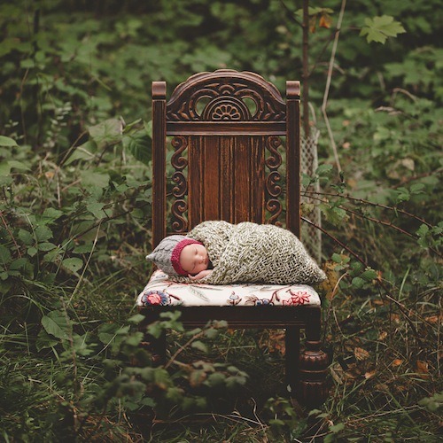 livesandliesofwizards:  Neville’s great-uncle Algie periodically “forgot” to bring the baby back inside from the garden. He felt very strongly that exposure to the elements was a fail-safe wizarding childrearing technique, a tradition with a purpose,