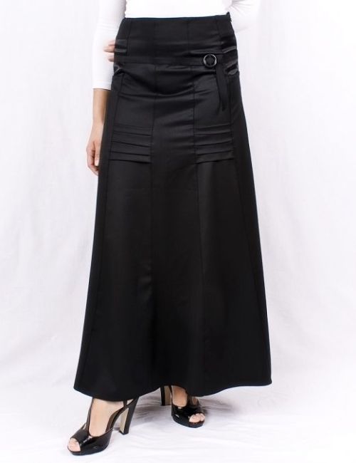 For stylish cross-dressing, the A Line skirt is your friend. An A-line skirt is one that starts at t