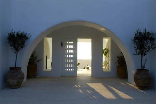 mjalti:mykonos greece // 6 be 6 ba // $8.4 million