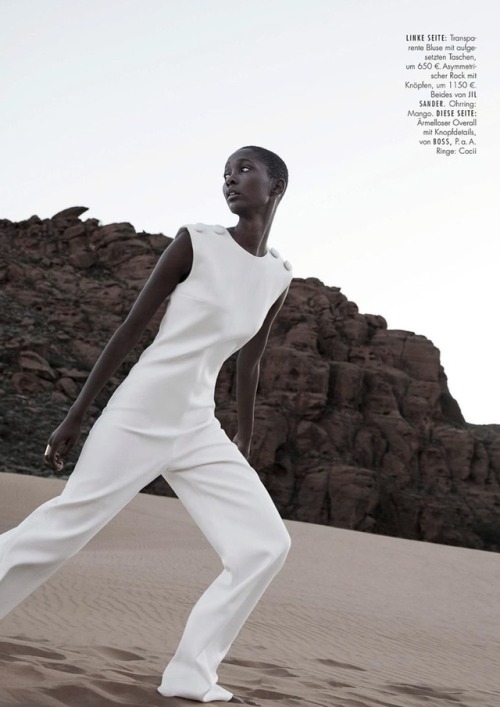 Publication: Elle Germany Photographer: Enrique BadulescuStylist: Pia Léonie KnollModel: Mahany Pery