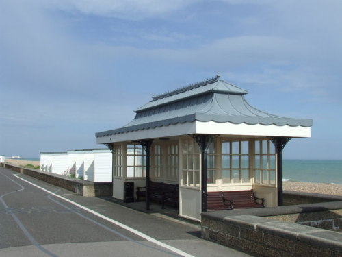 Seafront shelter, Worthing