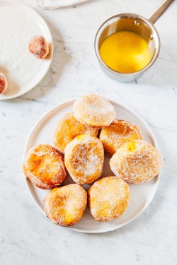 fattributes:Passionfruit Curd Donuts