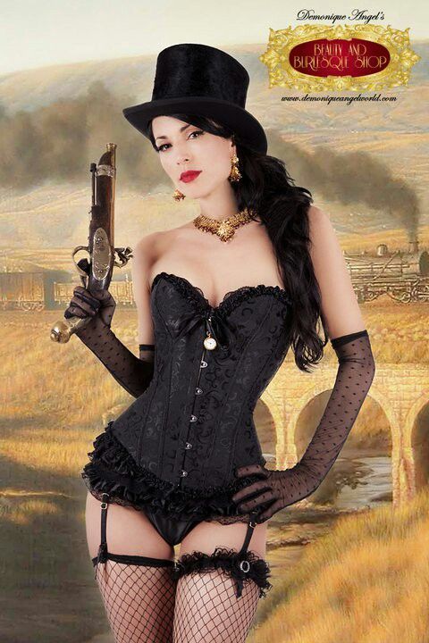 corset-ladies:  Corset http://corset-ladies.tumblr.com/