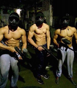 egyemaszived:  6 pack itt: We Heart It.