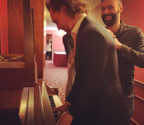 Long time since we’ve seen Piano!Tom…  The picture is beautiful  ❤️ From Julie James IG.