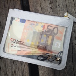 Cyberrghetto:  I Be Playing With Money Like It’s Nothing
