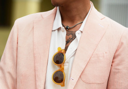 fuckyeahtheawesomer:  pastel-colored coat