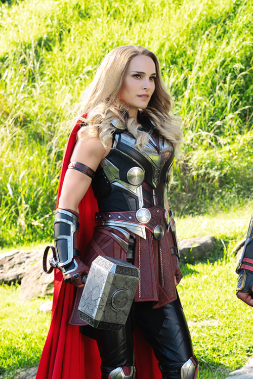 theavengers: New still of Natalie Portman as The Mighty Thor in Thor: Love and Thunder (2022)