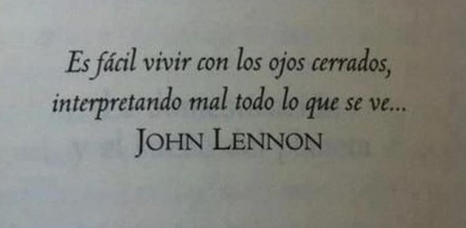 somospandaspordentroyporfuera:Es muy fácil vivir así…-Una chica invisible. 